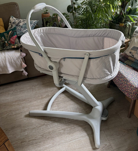 Chicco baby hug - hug, 4-in-1