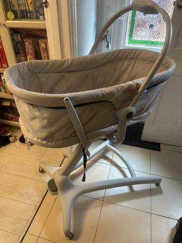 Chicco baby cot - 4,